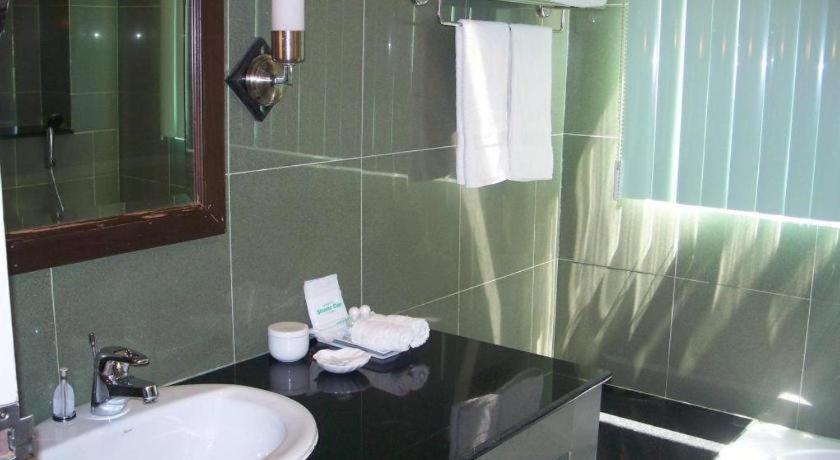 Kasem Garden Hotel Surin Ban Nong Tao Eksteriør bilde